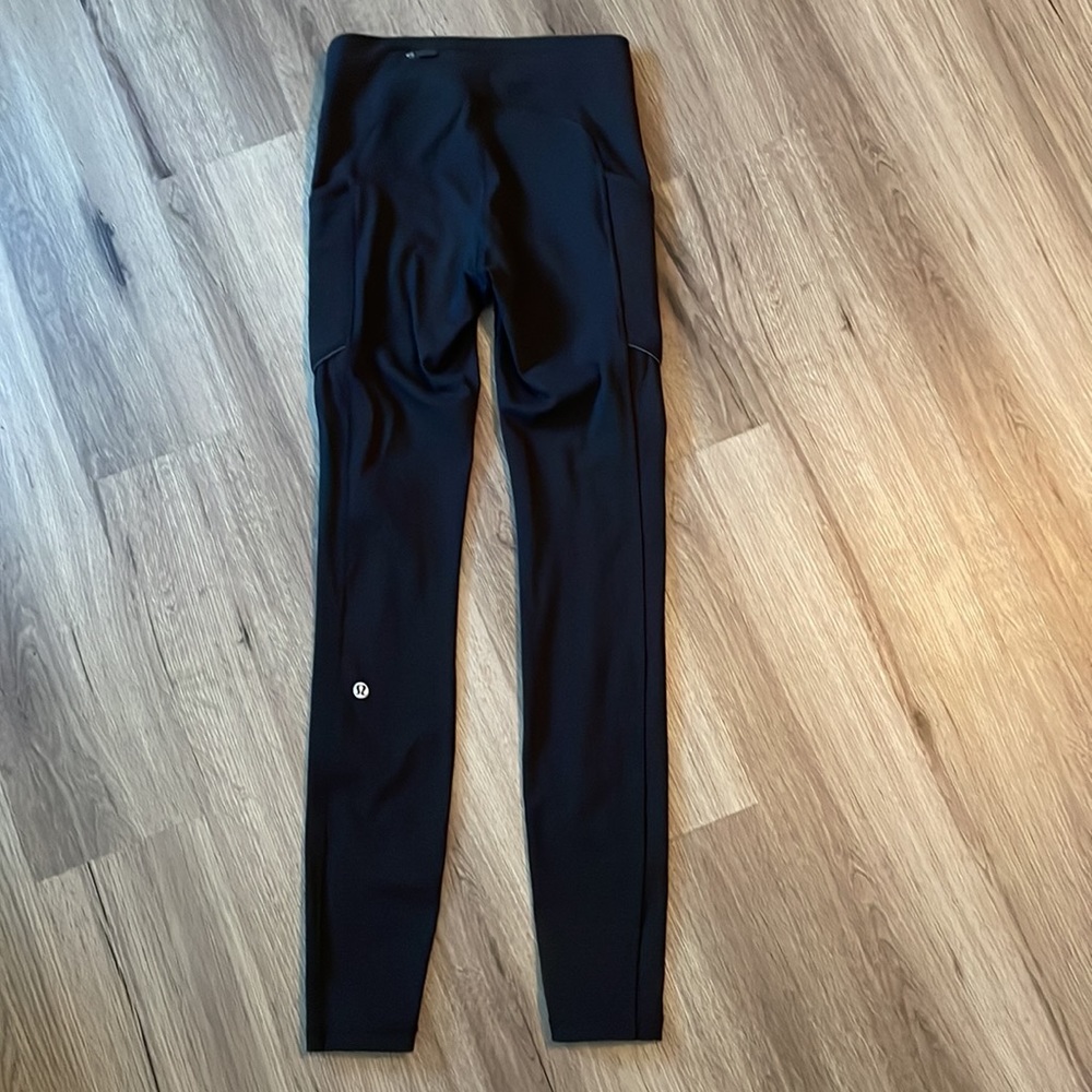 Lululemon Speed Up Tight Size 2 In Black. - image 5